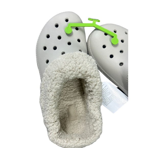 Crocs BEIGE CLASSIC BLITZEN IV CLOG Size M6/W8 - Picture 5 of 5